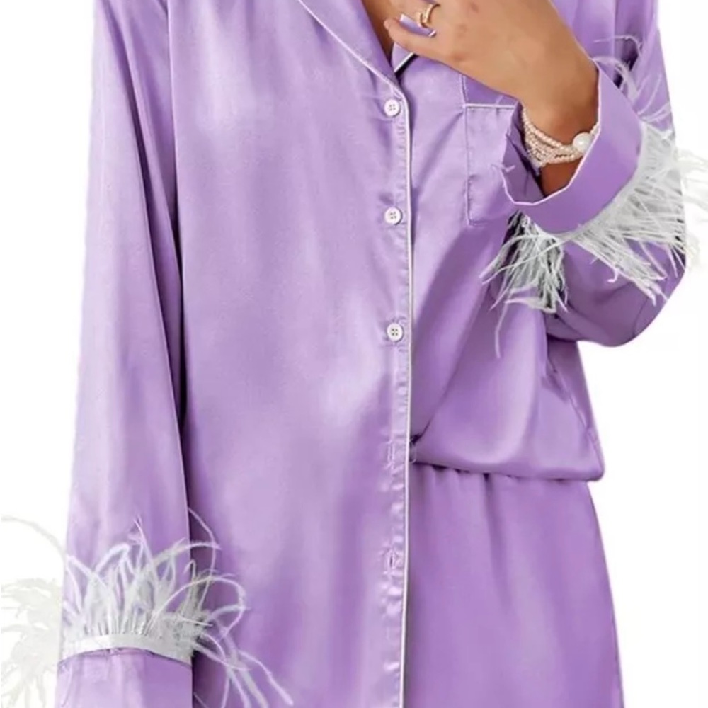 Lavender Feather-Trimmed Satin Pajama Set M